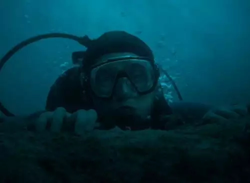 Whalefall_st_5_jpg_sdlow_134360270424087793_big-cine_deskt.webp